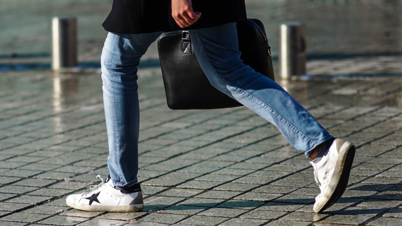 Golden Goose sneaker có thực sự đáng giá như số tiền bạn chi ra? Hinh anh 2: Golden Goose sneaker co thuc su dang gia nhu so tien ban chi ra?