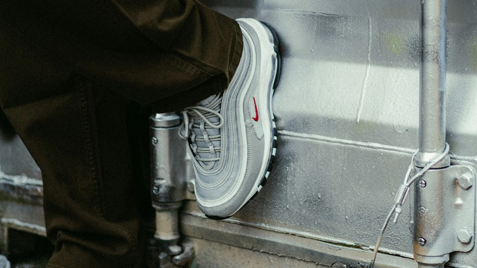 Air Max 97 “Silver Bullet”: Biểu tượng thiết kế trường tồn Hinh anh 7: Air Max 97 “Silver Bullet”: Bieu tuong thiet ke truong ton