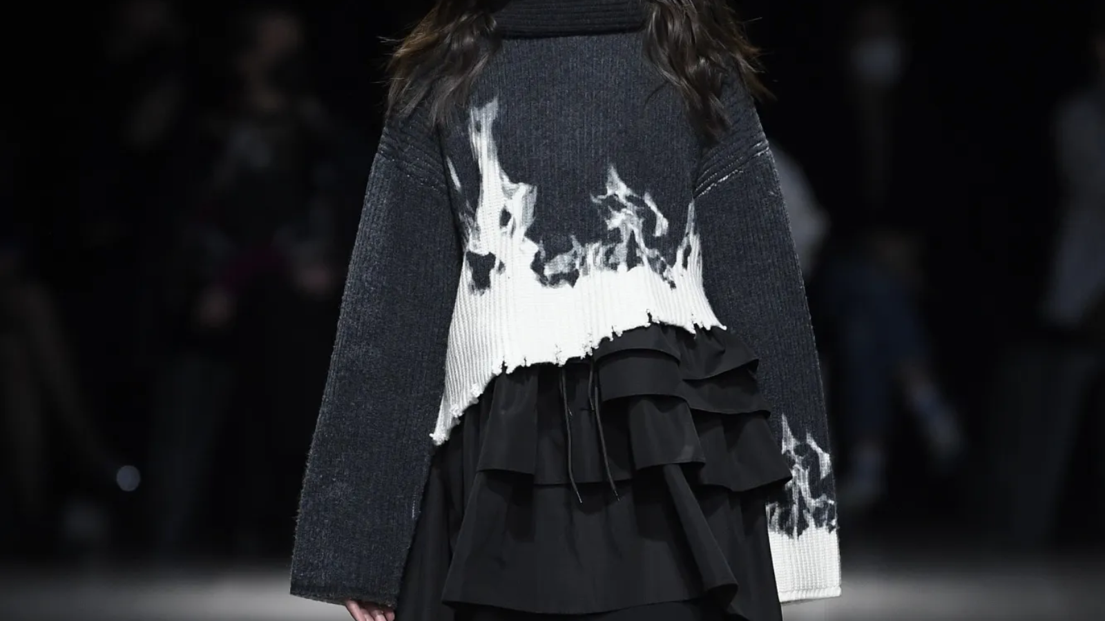 Onitsuka Tiger: BST gợi tầm nhìn xa về thời trang Nhật những năm 1980 Hinh anh 8: Onitsuka Tiger: BST goi tam nhin xa ve thoi trang Nhat nhung nam 1980