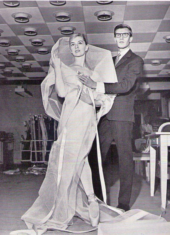 Lịch sử Yves Saint Laurent - Định nghĩa về cái đẹp của nước Pháp Hinh anh 7: Lich su Yves Saint Laurent - Dinh nghia ve cai dep cua nuoc Phap