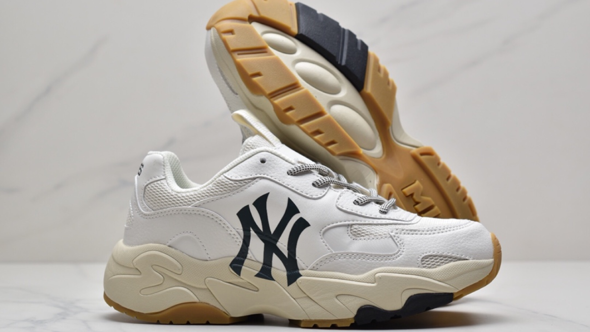 GenZ khôi phục lại phong cách Y2K và nỗi ám ảnh về cân nặng Hinh anh 16: GenZ khoi phuc lai phong cach Y2K va noi am anh ve can nang