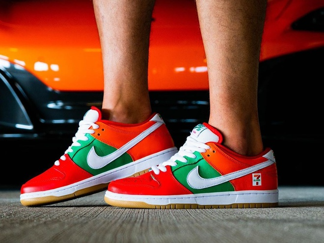 su-hop-tac-moi-nhat-cua-7-eleven-va-nike-sb-dunk-low
