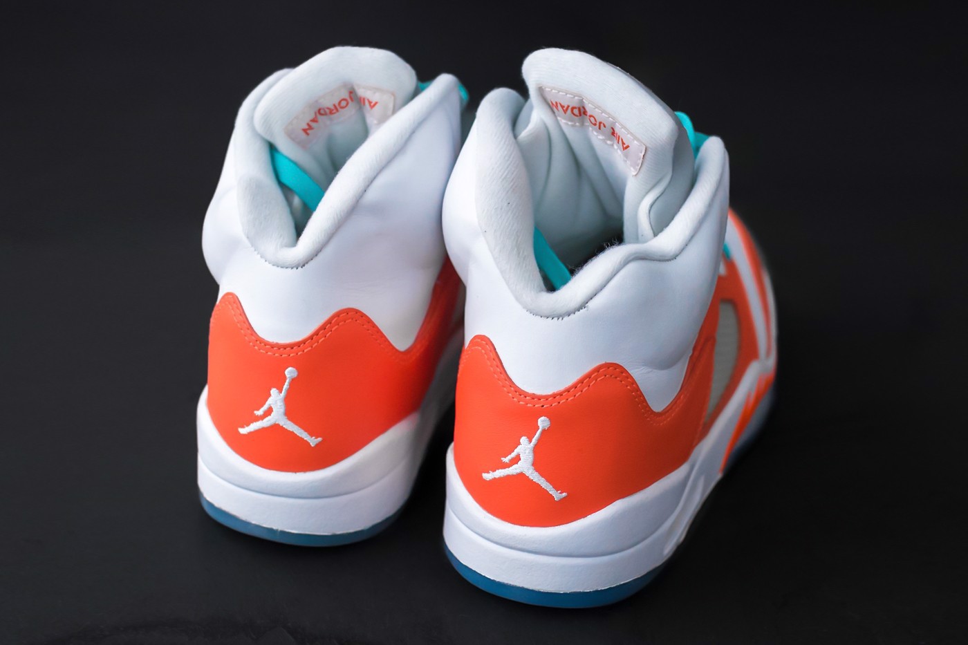 phien-ban-air-jordan-5-pe-prfc-cua-carmelo-anthony-da-chinh-thuc-lo-dien