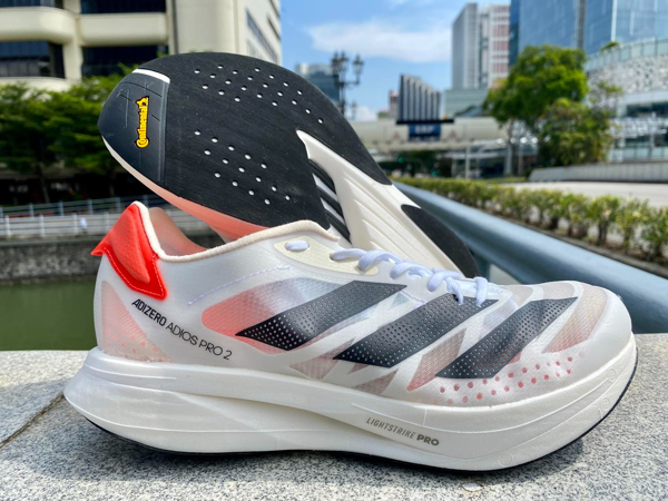 Lịch sử mẫu giày Adizero cao cấp của Adidas và những lưu ý bạn cần biết trước khi mua Hinh anh 9: Lich su mau giay Adizero cao cap cua Adidas va nhung luu y ban can biet truoc khi mua