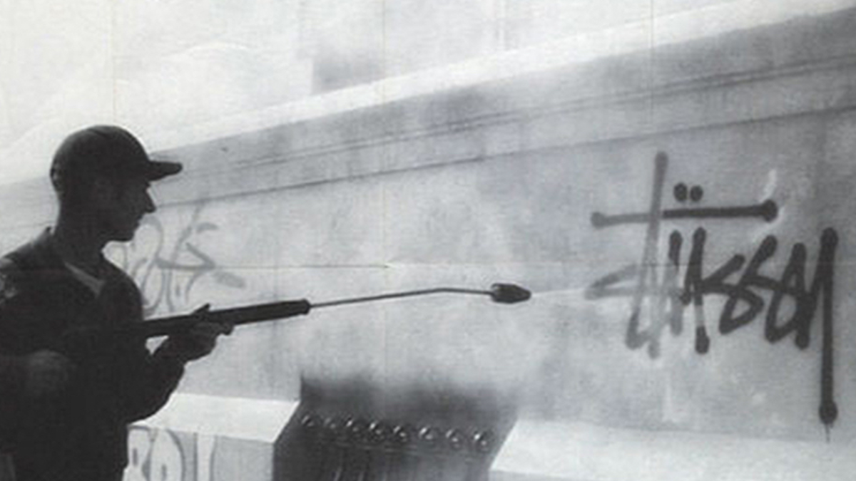 Lịch sử thương hiệu Stussy và ý nghĩa logo gây tranh cãi suốt cả thập kỉ Hinh anh 6: Lich su thuong hieu Stussy va y nghia logo gay tranh cai suot ca thap ki