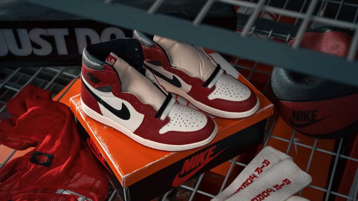 Điểm mặt những đôi giày Nike bạn không thể bỏ lỡ trong đầu năm 2023 này (Phần 1) Hinh anh 5: Diem mat nhung doi giay Nike ban khong the bo lo trong dau nam 2023 nay (Phan 1)