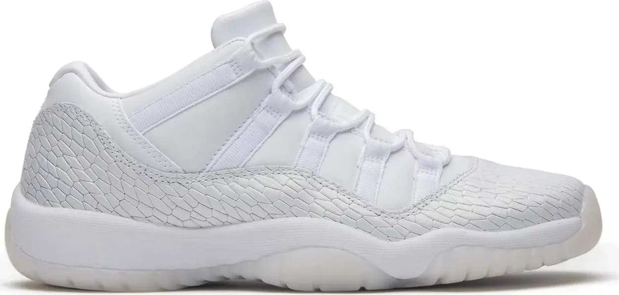 Giày Nike Air Jordan 11 Retro Low Heiress Pure Platinum 897331-100