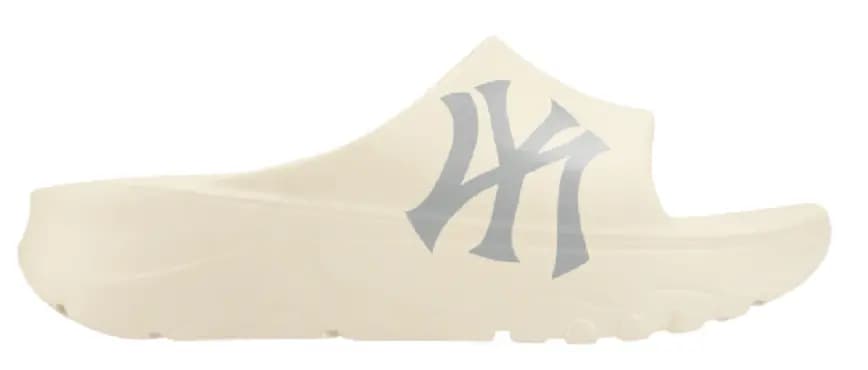 Dép MLB Chunky Slider New York Yankees 32SHHP111-50I Dép MLB Chunky Slider New York Yankees 32SHHP111-50I