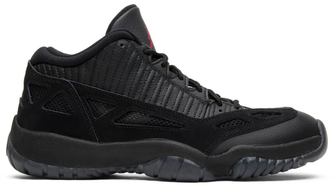Giày Nike Air Jordan 11 IE Low 'Referee' 306008-003