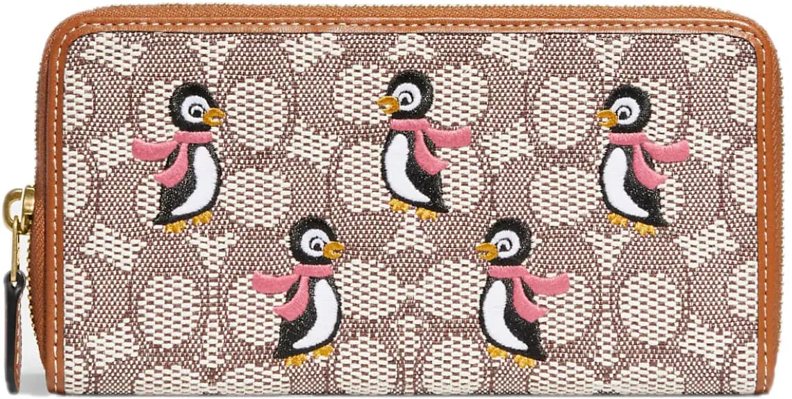 Ví Coach Accordion Zip Penguin Motif 'Cocoa' C7721-B4TA7