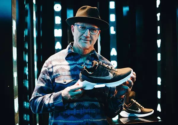 Nike HyperAdapt 1.0 - 1000$ có xứng đáng ?