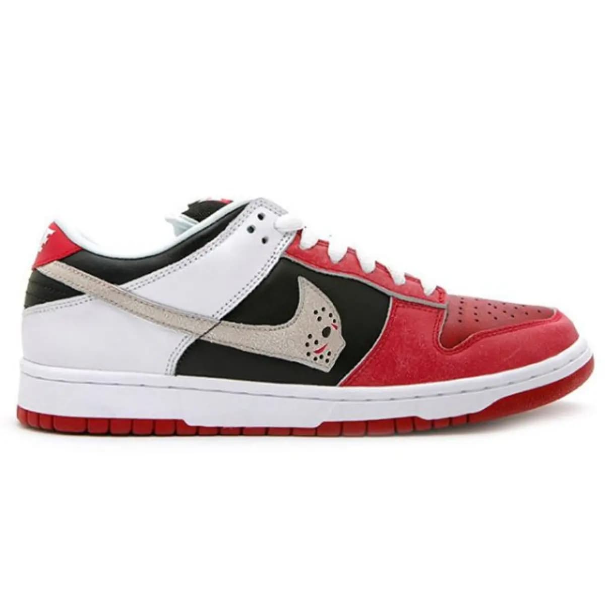 Nike Và Warren Lotas giải quyết vấn đề vi phạm nhãn hiệu và hợp tác bất hợp pháp