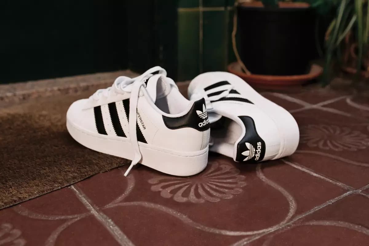Cùng ngắm nhìn ADIDAS SUPERSTAR XLG: Một cải tiến mới