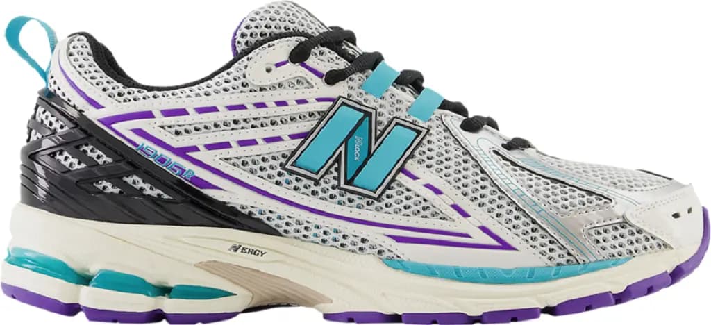 Giày New Balance 1906R 'Hornets' M1906RCF