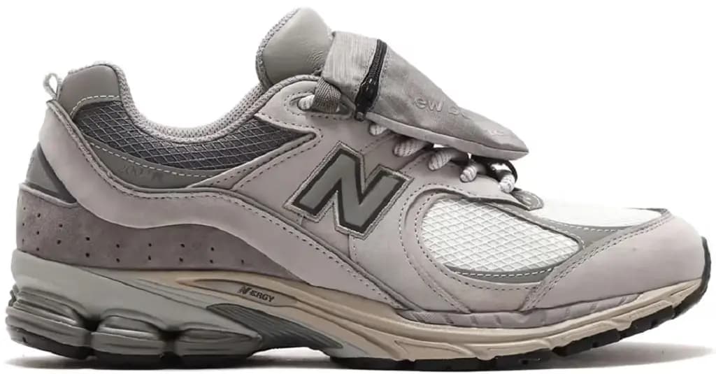 Giày New Balance 2002R 'Grey Pocket' M2002RVC
