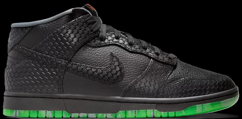 Giày Nike Dunk Mid 'Halloween' FQ8749-010