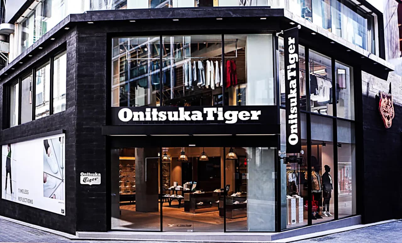 Onitsuka Tiger liệu có phải là thương hiệu con của Asics