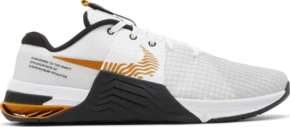 Giày Nike Metcon 8 'White Gold Suede' DO9328-100