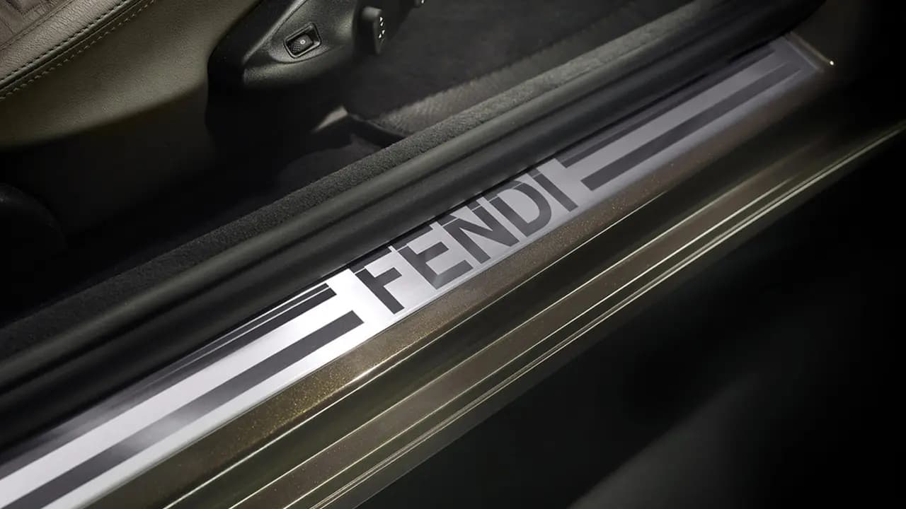 Fendi - Một hành trình sang trọng độc đáo trong ngành thời trang