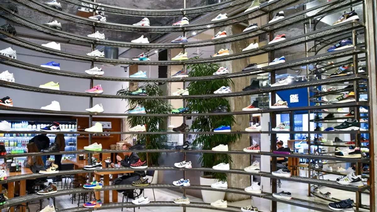 Những cửa hàng sneaker nhất định phải ghé thăm khi đến Milan