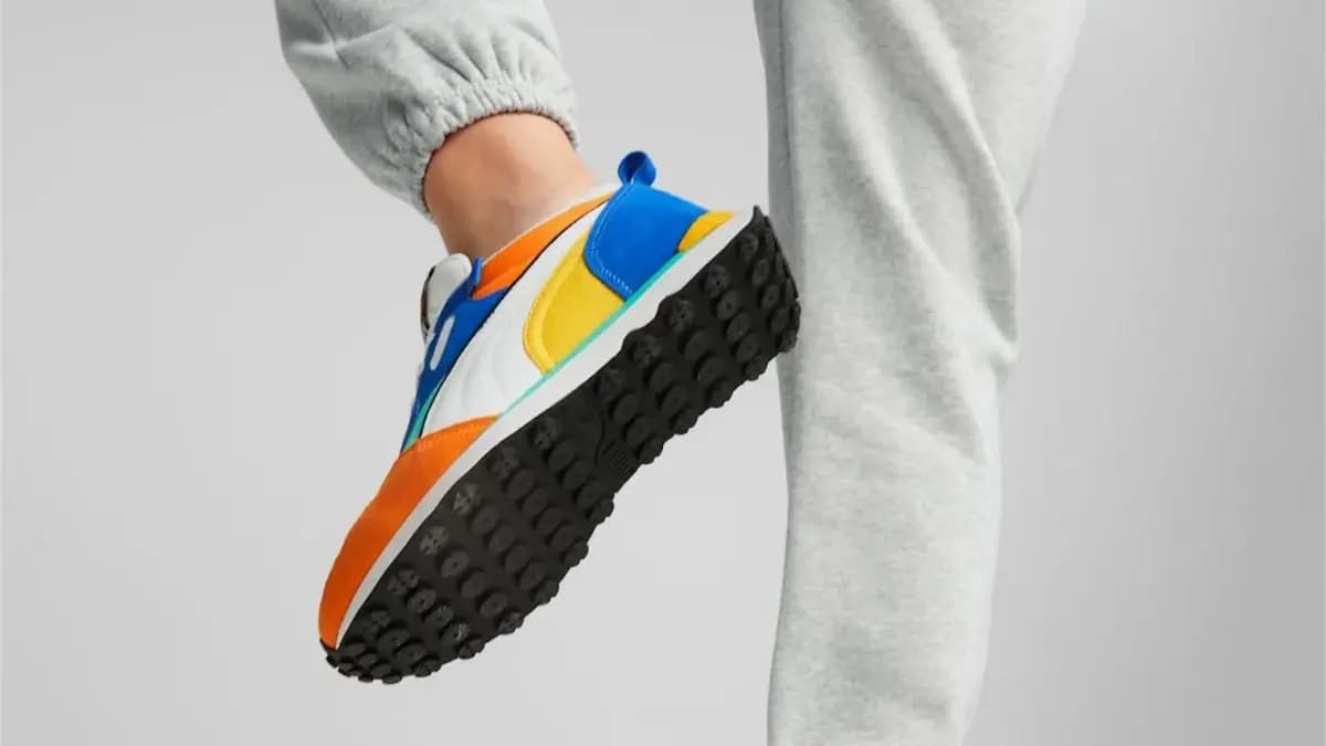 10 "siêu phẩm" sneakers cho quý ông sành điệu