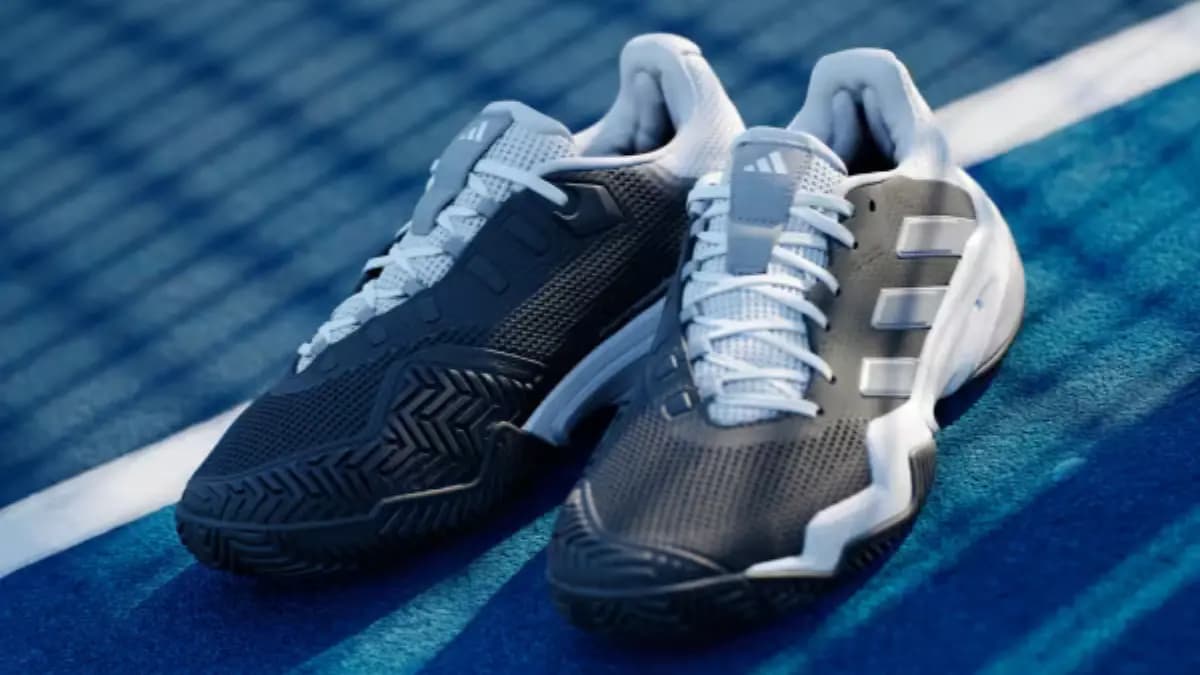 Review siêu phẩm giày tennis: Adidas Barricade 13