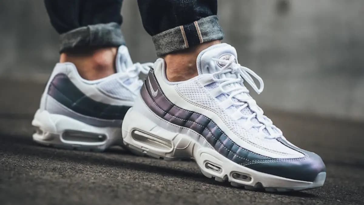 Bí kíp chọn size chuẩn cho đôi giày Nike Air Max 95 huyền thoại