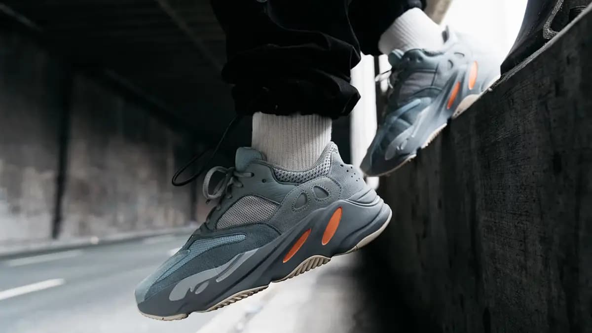 Bí quyết "bỏ túi" để sở hữu đôi Yeezy Boost 700 vừa vặn hoàn hảo!