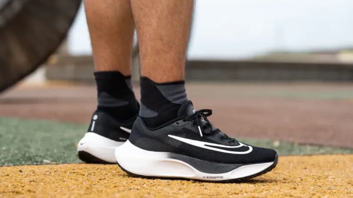 Review chi tiết Nike Zoom Fly 5: Liệu có xứng đáng để sở hữu?