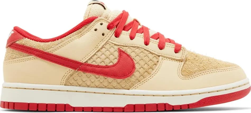 Giày Nike Dunk Low 'Strawberry Waffle' HJ9100-294