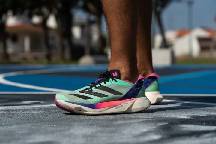 Adidas Adizero Adios Pro 3: Giày Chạy Đua Tối Ưu