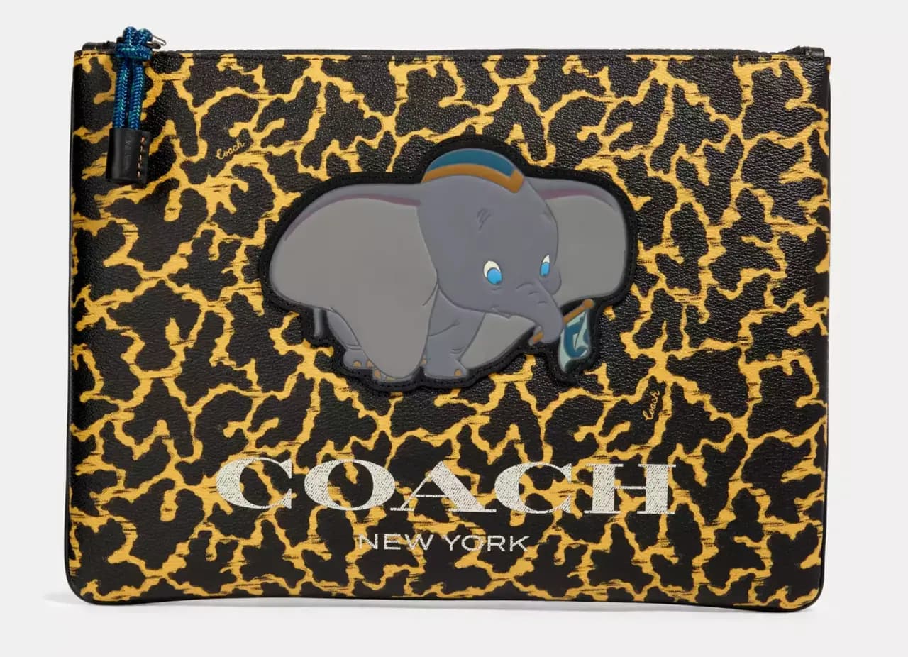 Túi Coach Large Wavy Print Pouch x Disney 'Dumbo' 91218-QBYEO