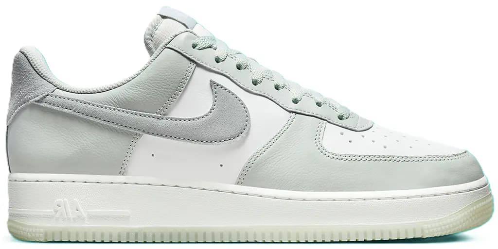 Giày Nike Air Force 1 '07 LV8 'Pure Platinum' FJ4170-003