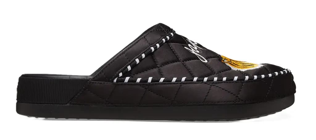 Dép Crocs Dylan x BEAMS Clog 'Sukajan' 210302-001