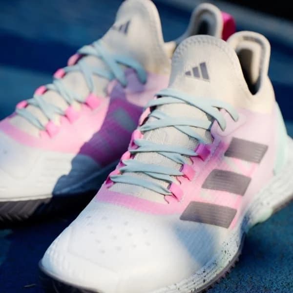 Giày Tennis Adidas Adizero Ubersonic 4 – Lựa Chọn Lý Tưởng Cho Người Yêu Thích Tốc Độ