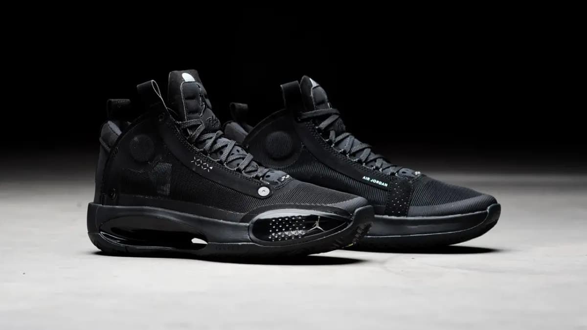 Khám phá toàn bộ lịch sử của Air Jordan ‘Black Cat’