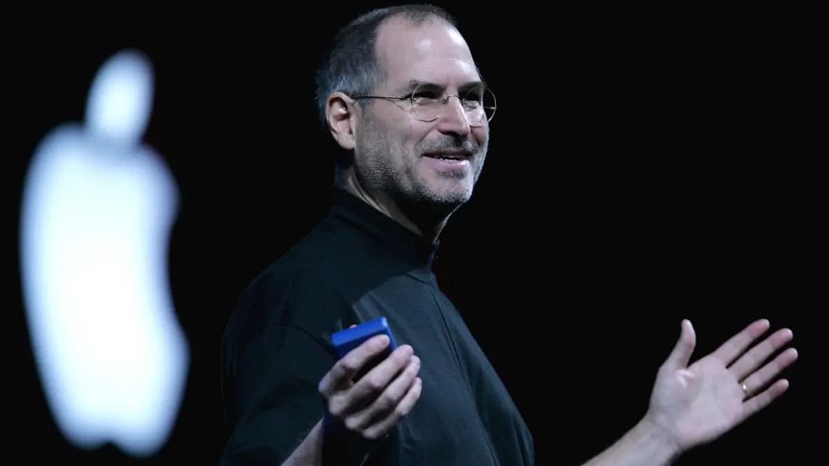 Steve Jobs và đôi dép Birkenstock Arizona huyền thoại - Biểu tượng tối giản của thiên tài công nghệ