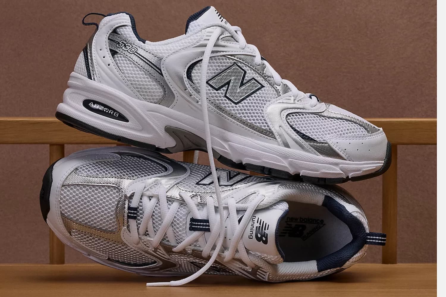 New Balance 530: Đôi Giày “Dad-Core" khuấy đảo Shoes-game