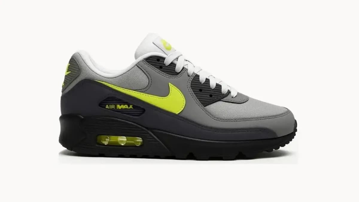 Air Max 90 "Black Neon" thừa kế phối màu biểu tượng của Air Max 95