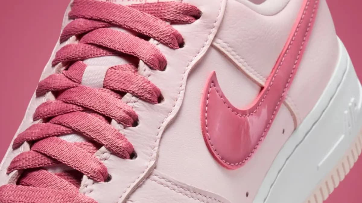 Air Force 1 Valentine’s Day mới nhất của Nike mang sắc hồng ngọt ngào