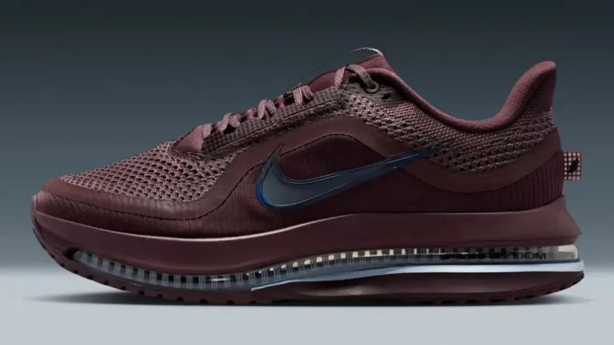 Nike Pegasus Premium màu Tattoo Maroon sẵn sàng cho từng bước chạy