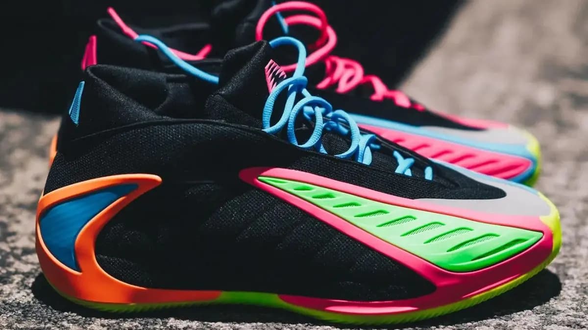 Anthony Edwards 2 “Multi-Color” của adidas chính thức lên kệ đầu tháng 3 này