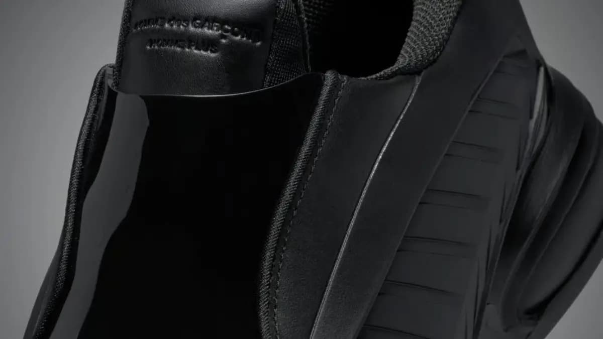 Hình ảnh chính thức hé lộ chi tiết da bóng của CDG x Nike Air Max Dolce “Triple Black”