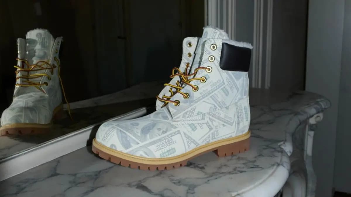 Chơi lớn! MM6 Maison Margiela và Supreme “phủ tiền” lên Timberland 6-Inch Boot?