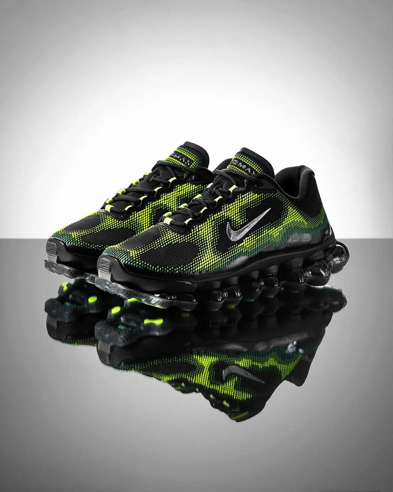 Nike Air Liquid Max: Kỷ Nguyên Đệm Khí Lỏng Tương Lai