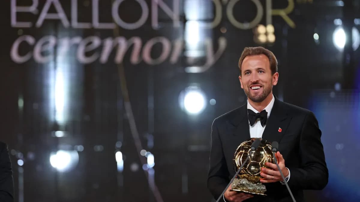 Harry Kane giành quả bóng vàng mùa giải 2025-26 sau mùa bóng lịch sử với 73 bàn thắng