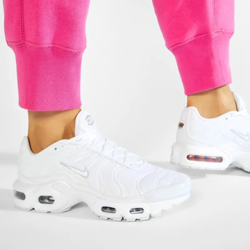 Giày Nike Air Max Plus GS 'White Metallic Silver' CW7044-100 — ảnh 2