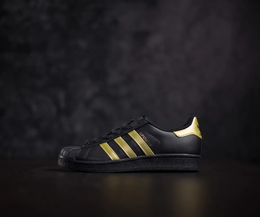 Giày Adidas Superstar J 'Cblack Goldmt Goldmt' BB2871 — ảnh 4