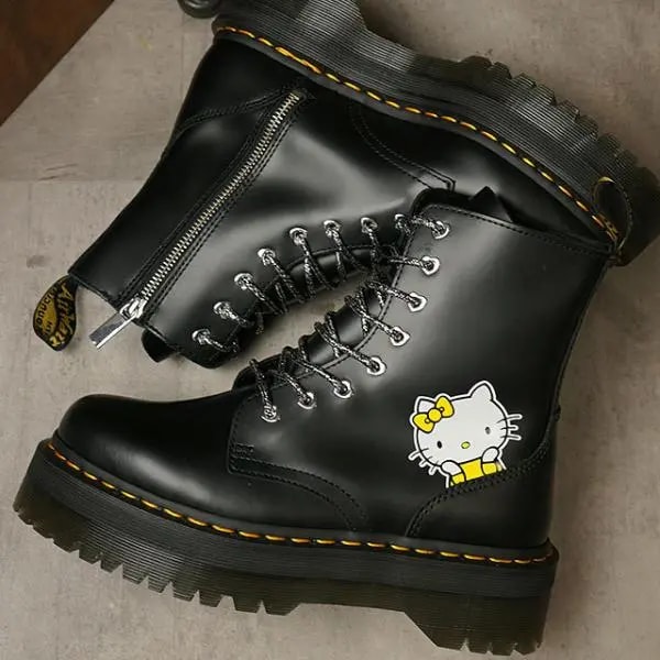 Giày Dr. Martens x Hello Kitty Jadon 25913001 — ảnh 3