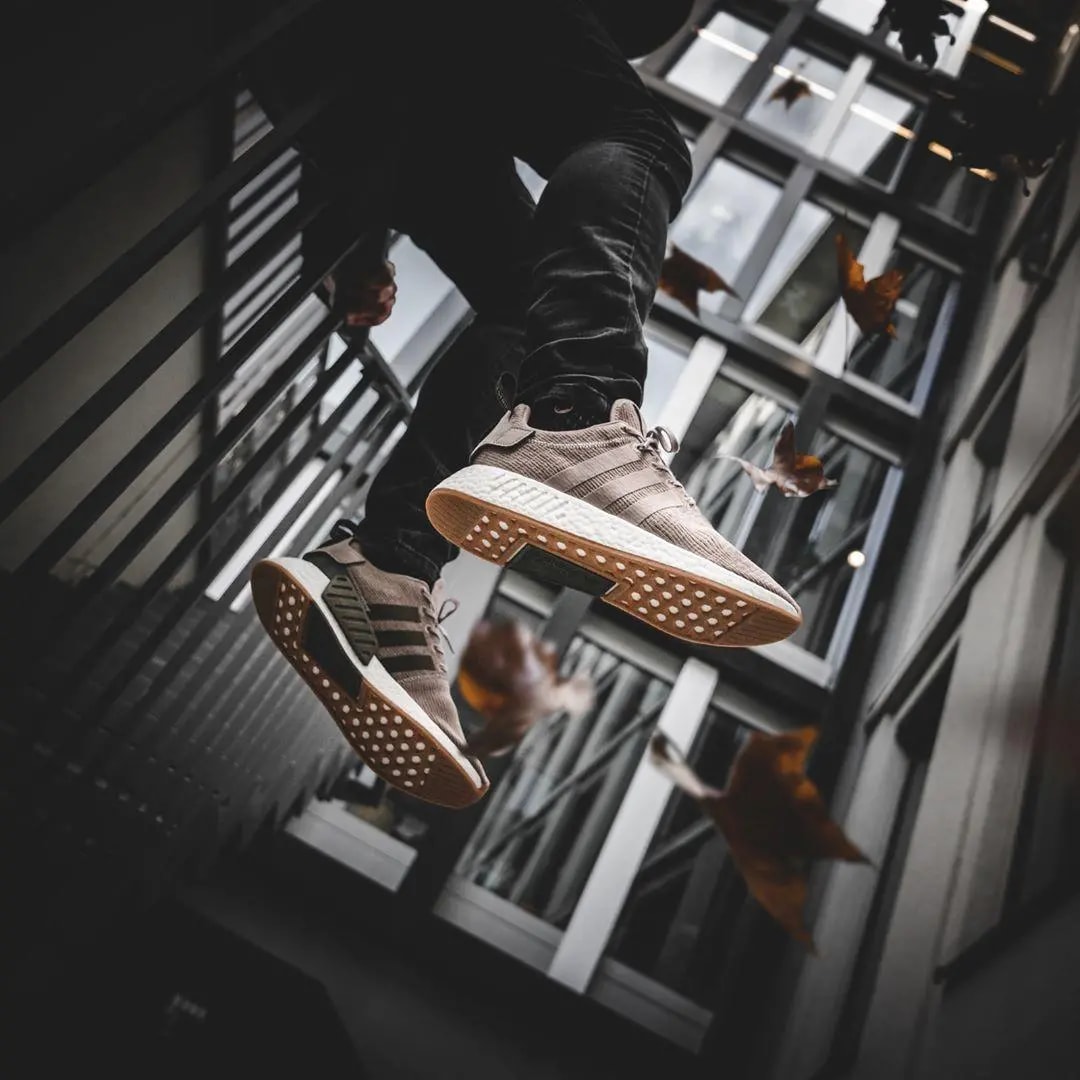 Giày Adidas NMD R2 Winter Pack 'Light Brown' CQ2399 — ảnh 2